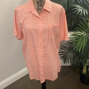 Short sleeve button up shirt 🐻